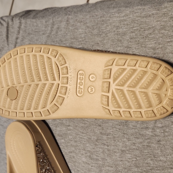CROCS Beige Sparkle Sandals - Picture 3 of 8